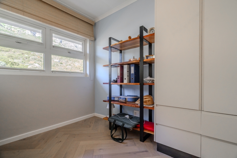 2 Bedroom Property for Sale in Camps Bay Western Cape